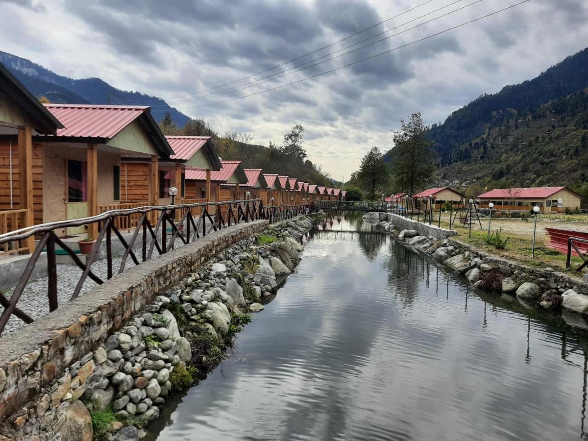 Shivalaya Retreat Hotell Manāli Exteriör bild